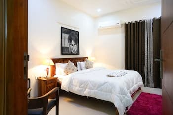 Lime Tree Luxury 3Bhk Serviced Apartment