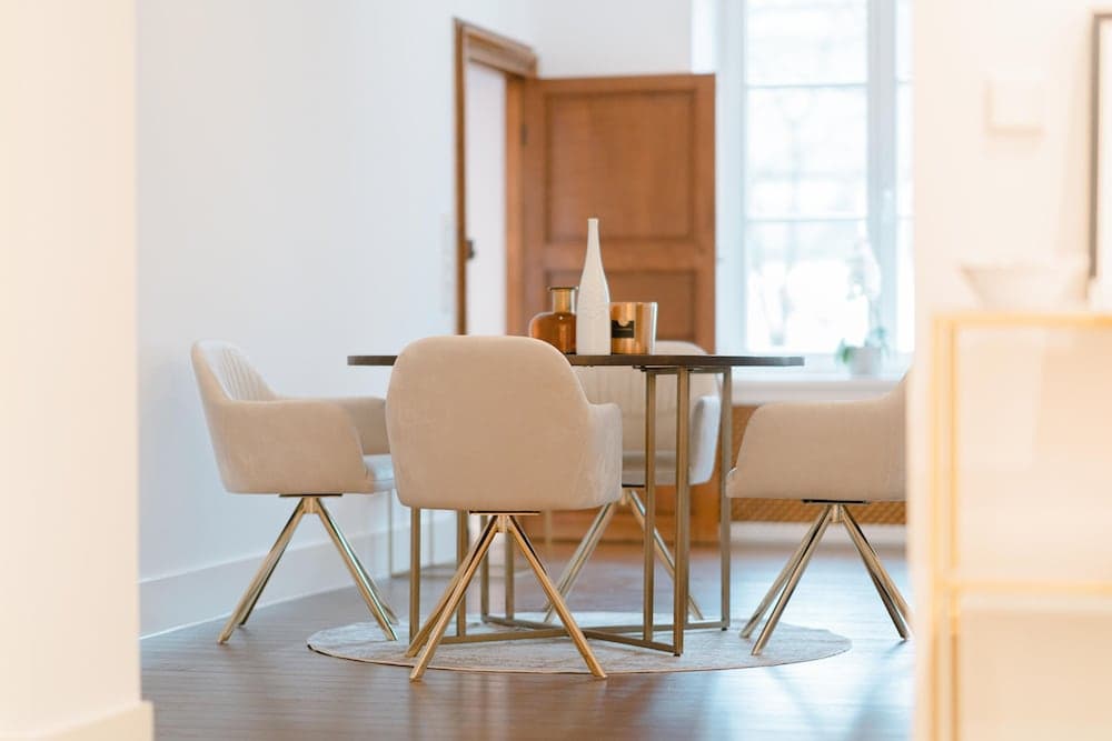 2BR Open Space Apt - City Center Gem