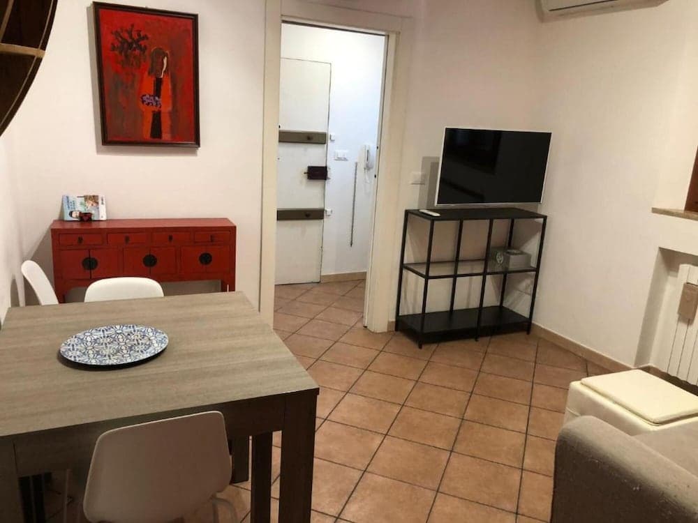 Valdonica in Bologna