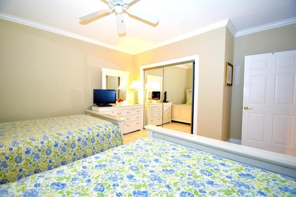 Ocean's Edge 403 3 Bedroom Condo by RedAwning