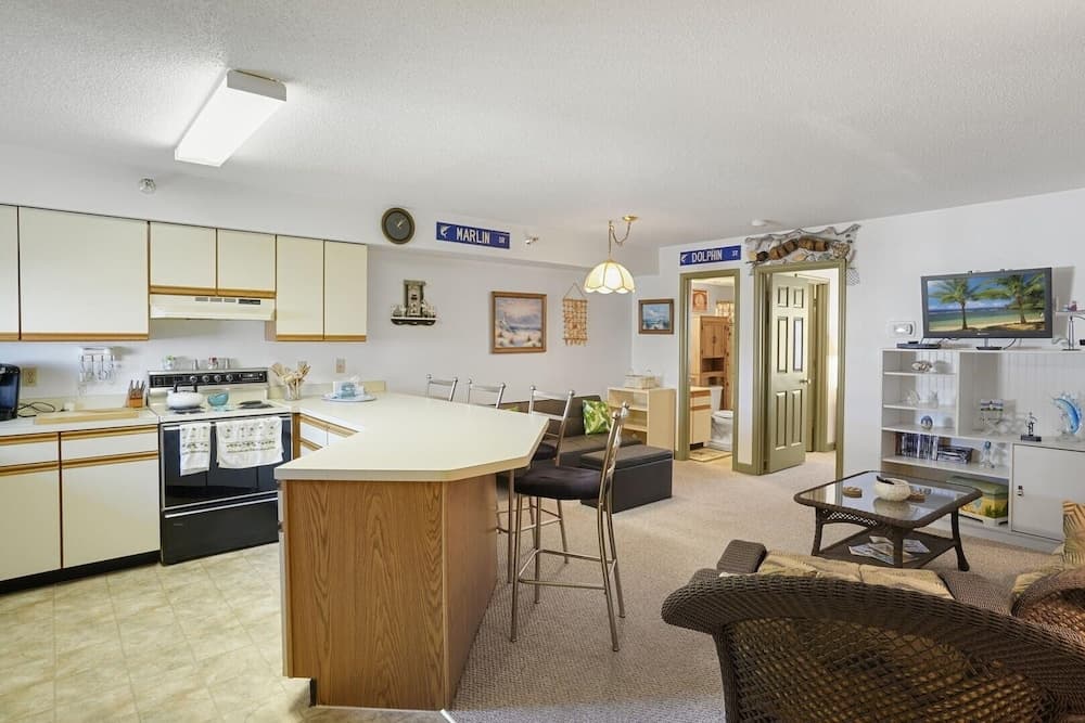 Surf Crest 103 1 Bedroom Condo by RedAwning