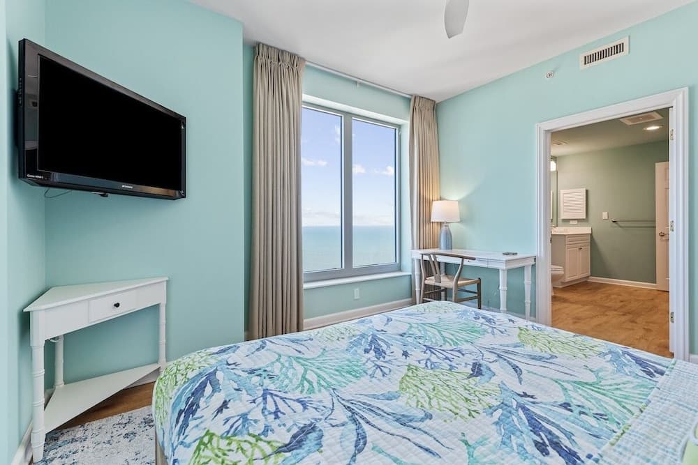 2507 Margate - 4 bedroom ocean front condo - 4 Condo