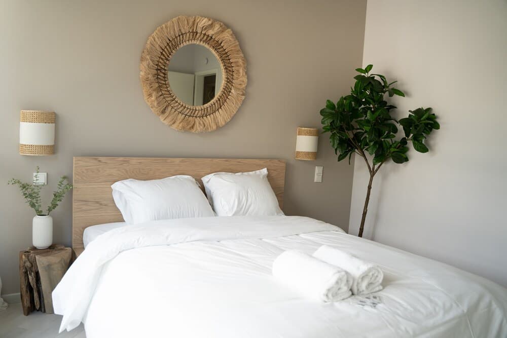 Exquisite 3BR Penthouse w Balc TV & Prkg