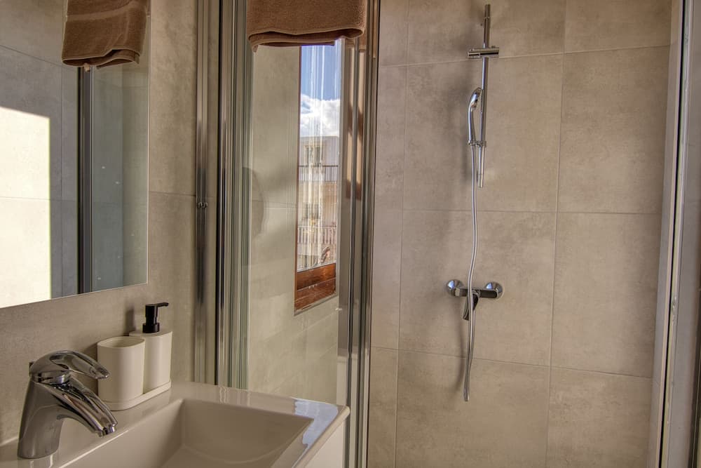 Phaedrus Living City Flat Palas 101