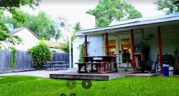 Wild Wild West Backpackers Hostel