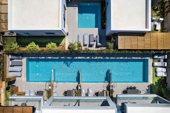 Sezian Boutique Homes & Villas