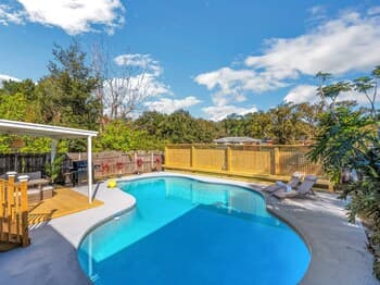 Winter In Clearwater 3 Bedroom Home by Redawning