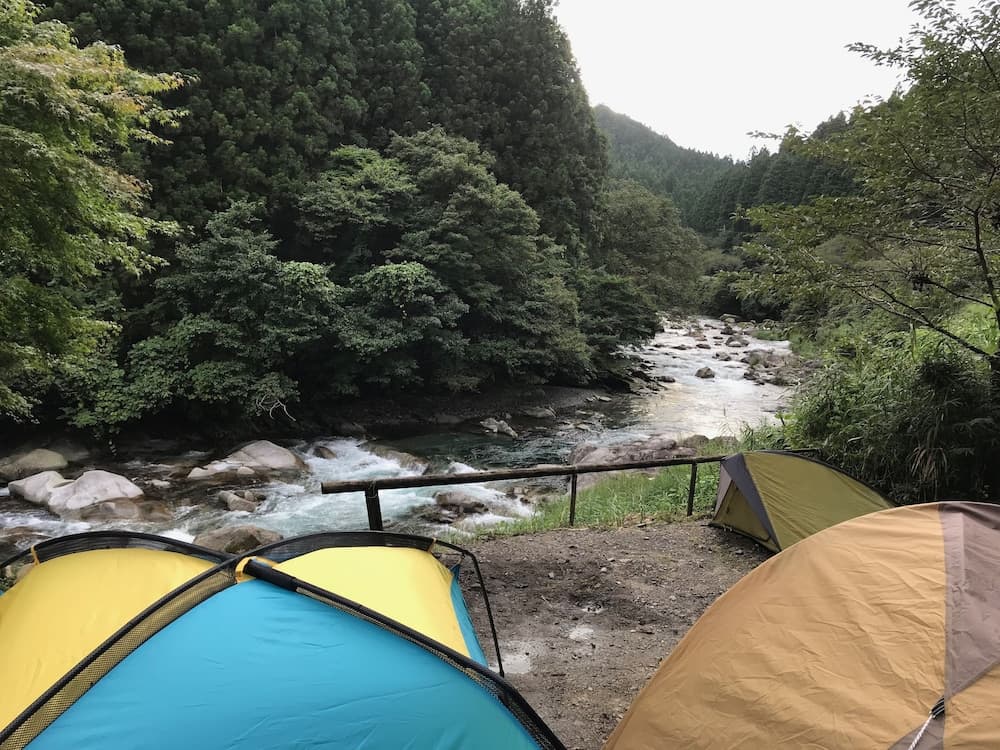 earth hostel - the riverhouse