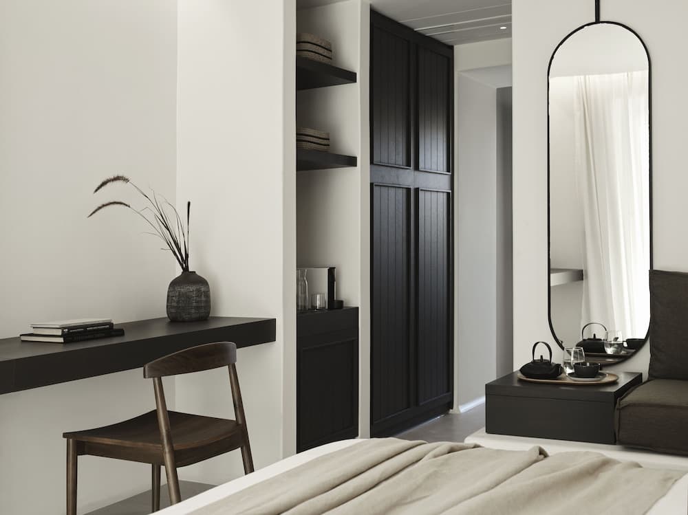 Ezio Bo Luxury Living