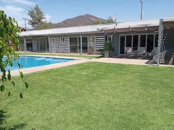 Hermosa Gran Casa con Piscina en Olmue