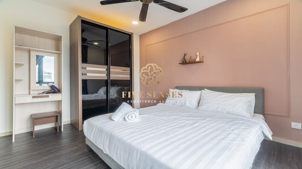 Kenwingston Avenue By Five Senses