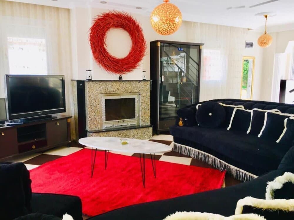 Luxury Villa With Private Pool in Kusadasi