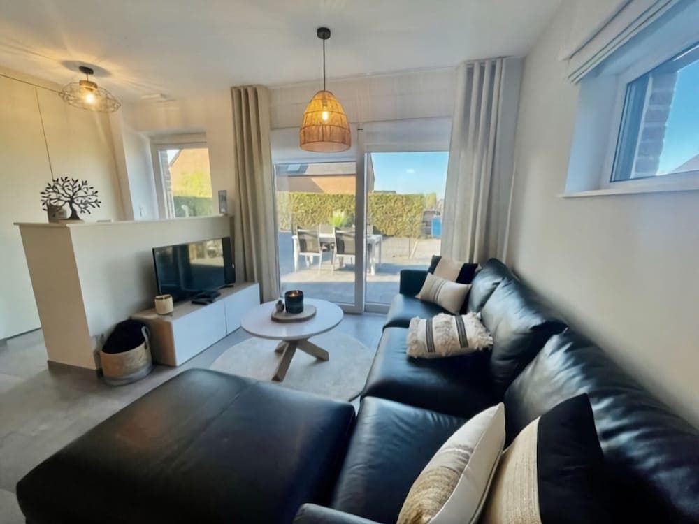 Modern House in Jalhay With Terrace