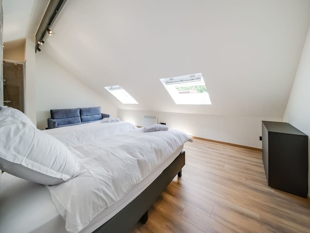 Comfort Near Historic Huy