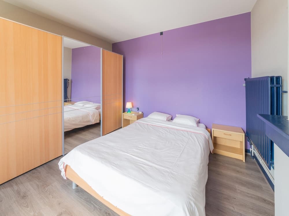 Elegant Home in Bievre With Garden