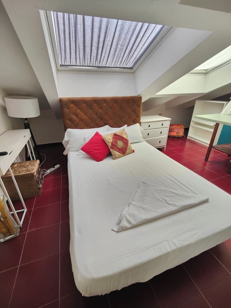 Mercanti Attic Version