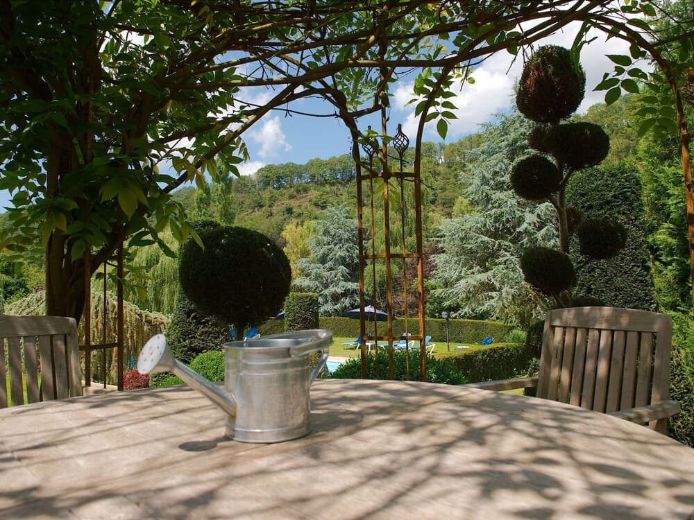 Superb Vacation Home With Private Heated Pool by the River