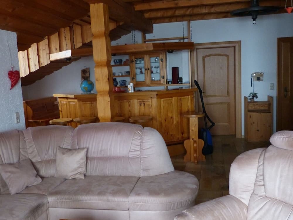 Wohnung in Zenting mit Garten