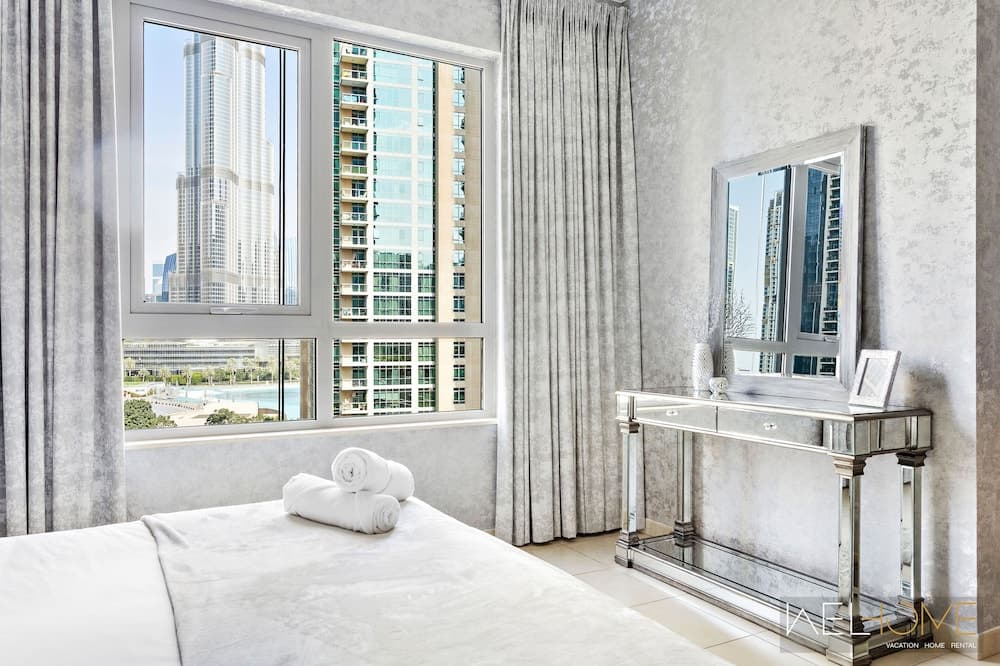 WelHome - Luxurious apartment with Burj Khalifa views
