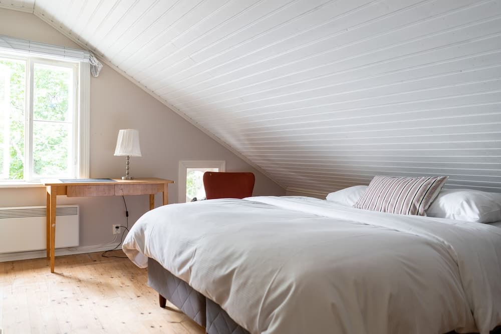 Gorgeous Villa Funkis Strömmen by Sea