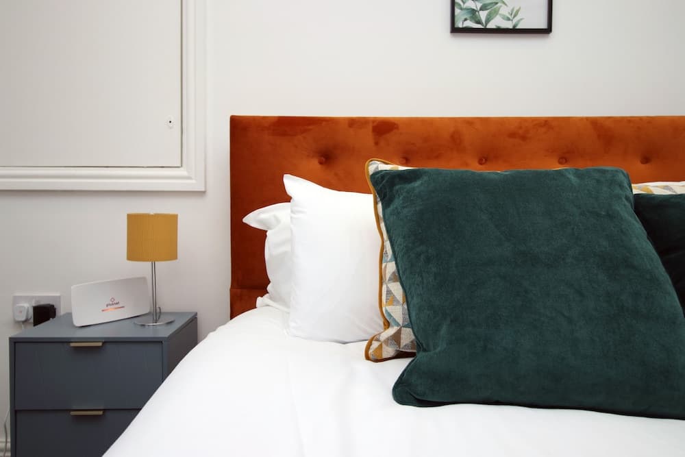 Usk Way by Tŷ SA in Newport