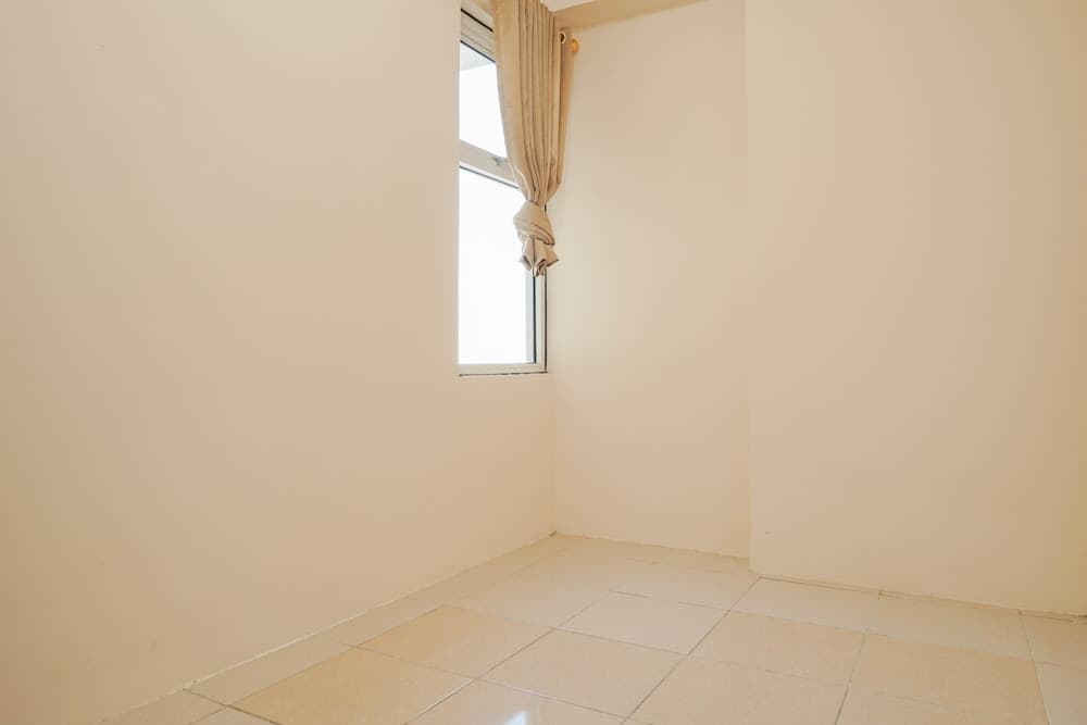 Cozy Living 1Br At Tifolia Apartment