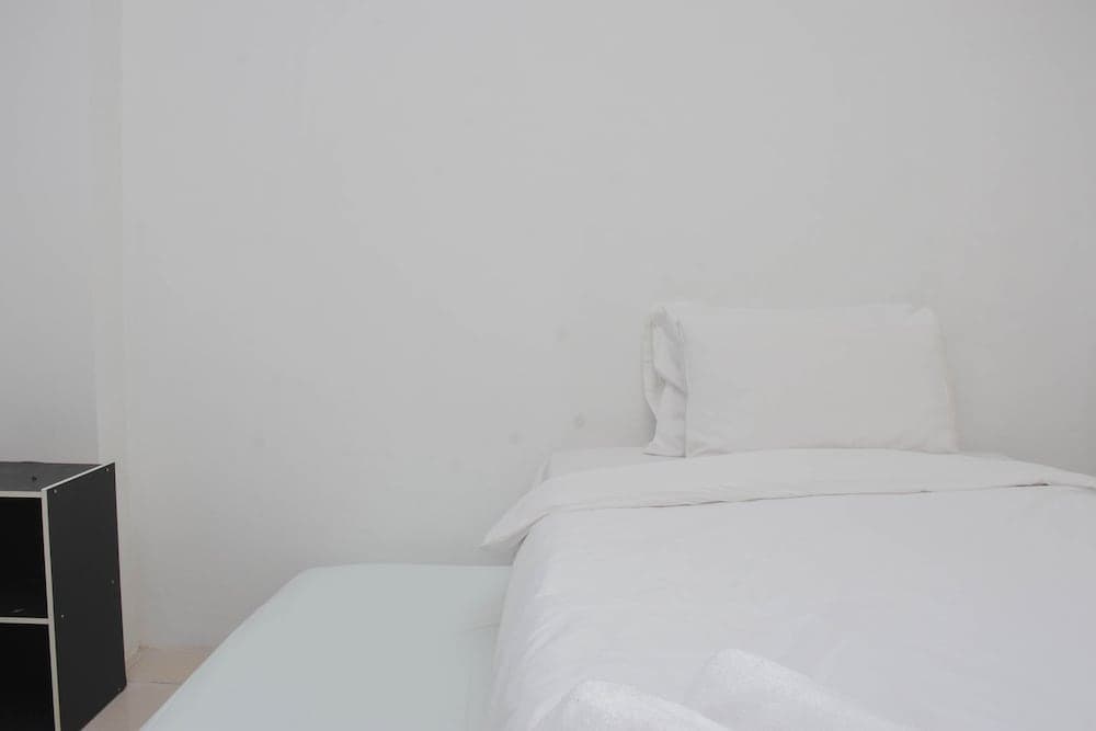 Cozy Stay And Homey Studio At Tifolia Apartment