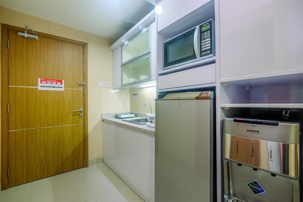 Fully Furnished With Luxury Design Studio The Oasis Apartment