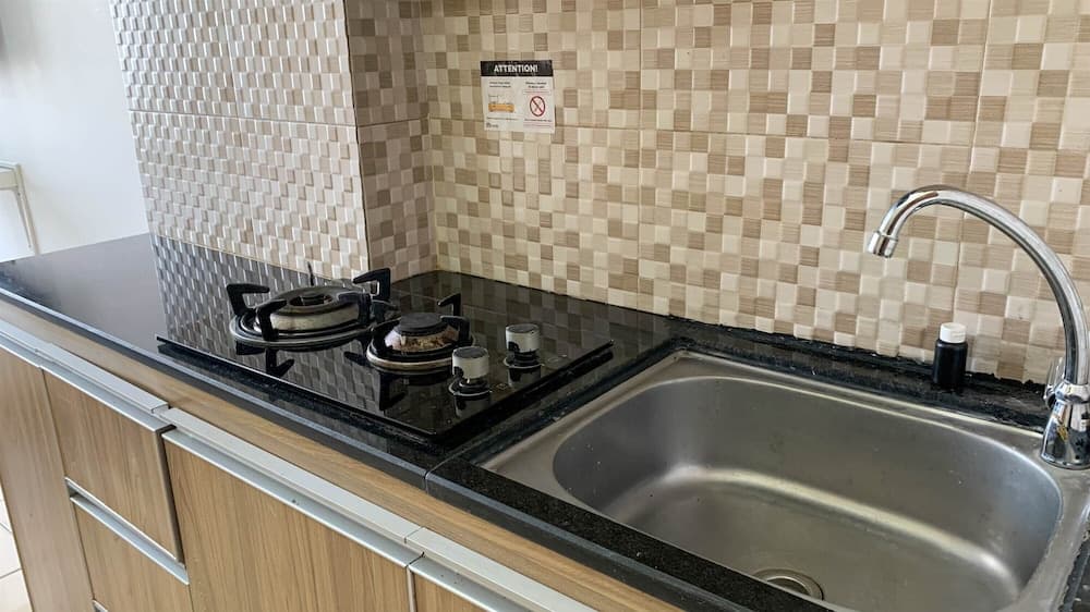 Cozy And Tidy Studio At Tifolia Apartment