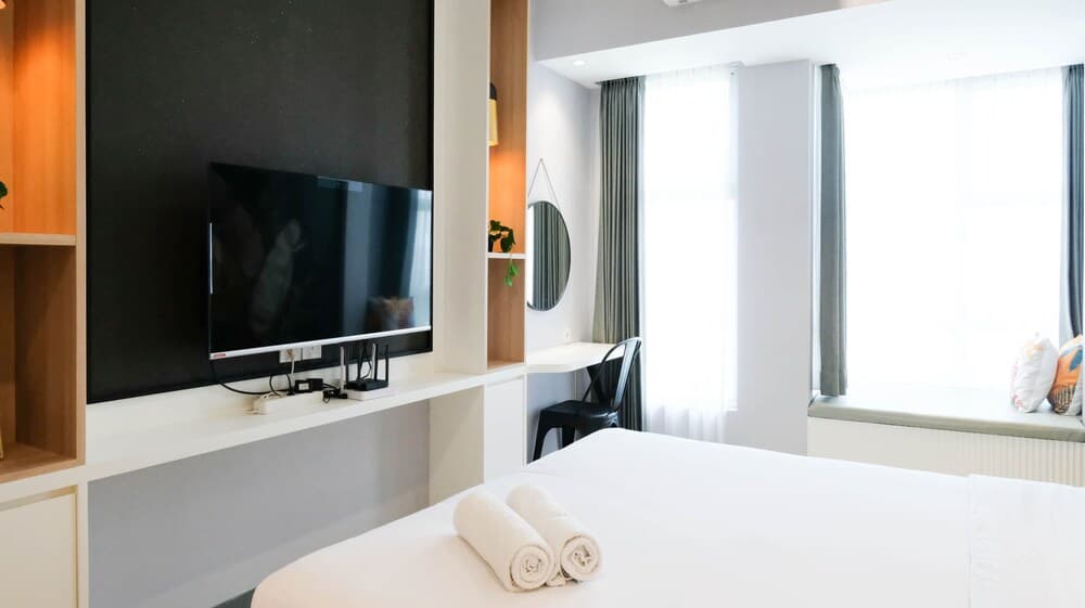 Homey And Tidy Studio At Supermall Mansion Apartment