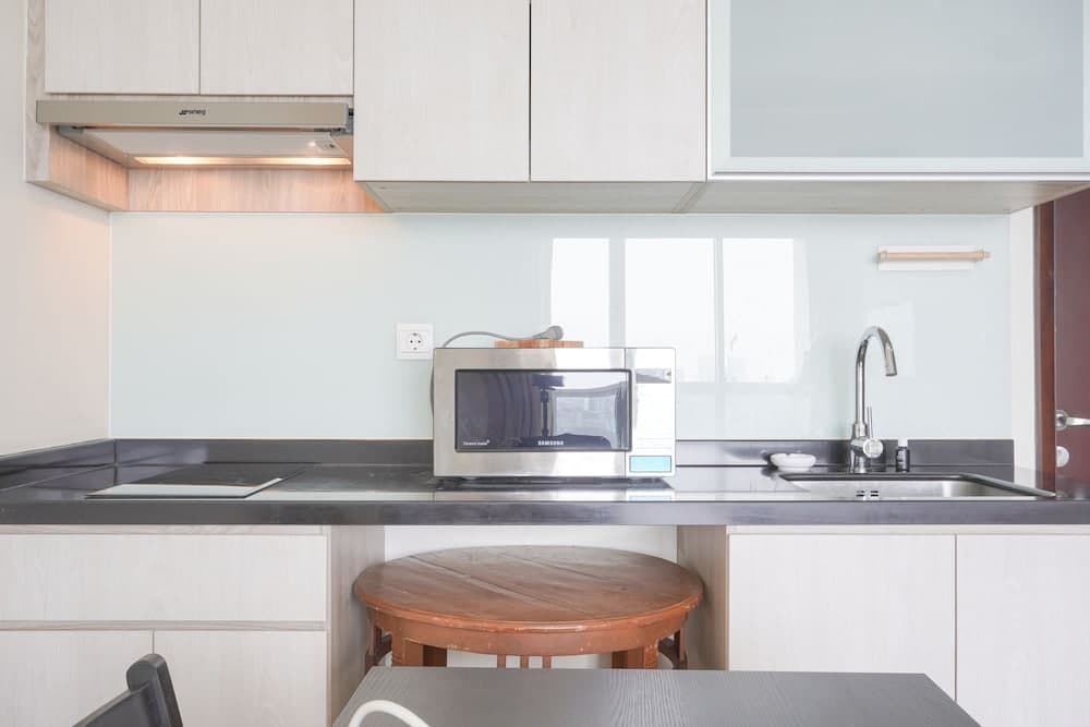 Nice And Elegant 2Br At 26Th Floor Menteng Park Apartment