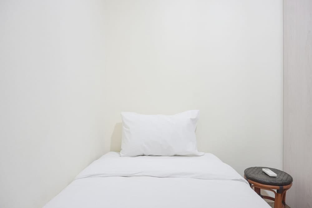 Nice And Elegant 2Br At 26Th Floor Menteng Park Apartment