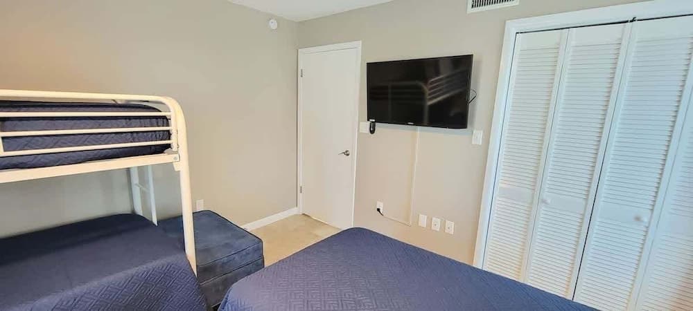 Saida 3601 3 Bedroom Home by RedAwning