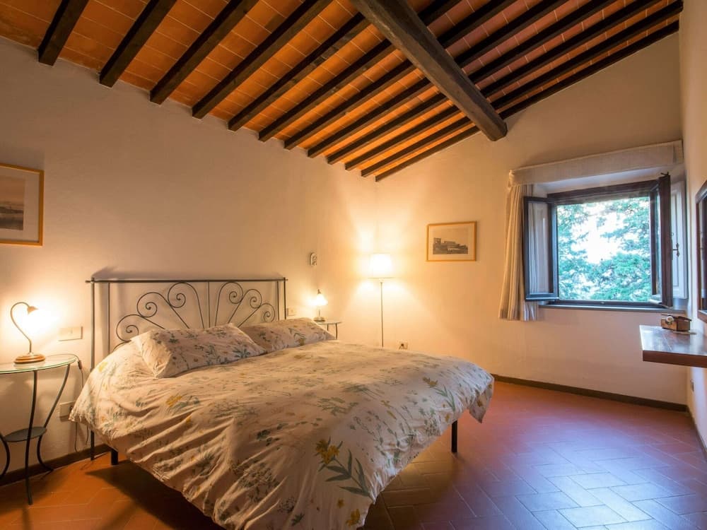 Apartment in Castelfiorentino With Pool