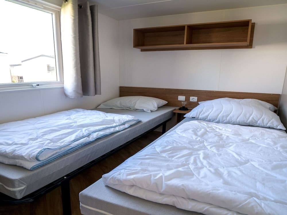 Chalet in Oostkapelle Near Beach & Pool