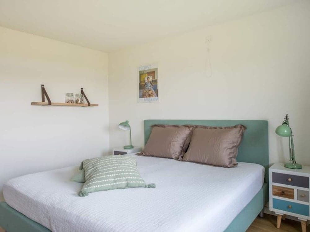 Stylish Home by the Water