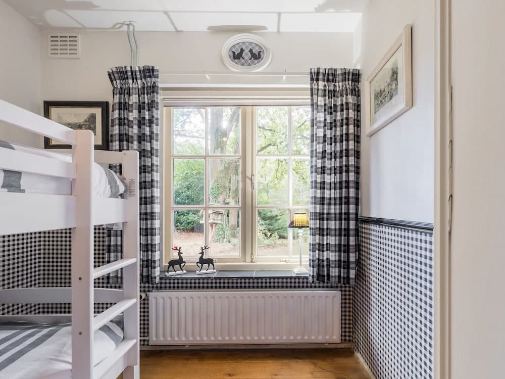 Beautiful Holiday Home in Baarle-nassau With Garden