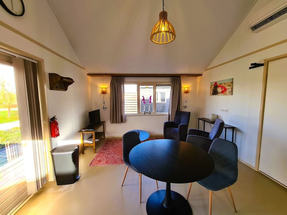 Tiny House, Ecological Surrounded by Nature