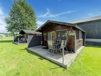 Appealing Holiday Home in Zwiggelte With Garden