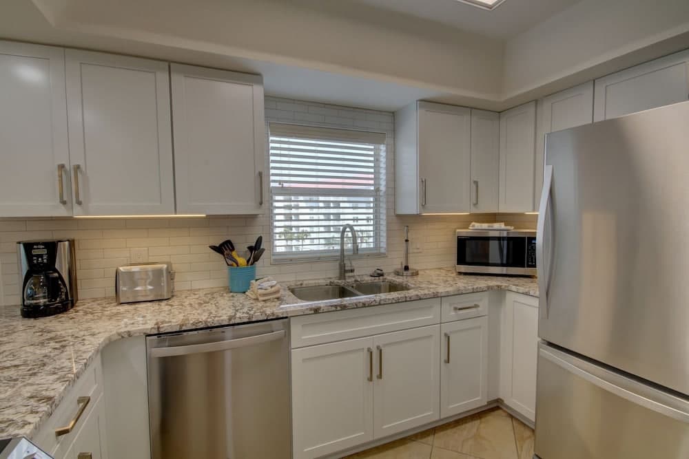 349 El Matador 2 Bedroom Condo by RedAwning