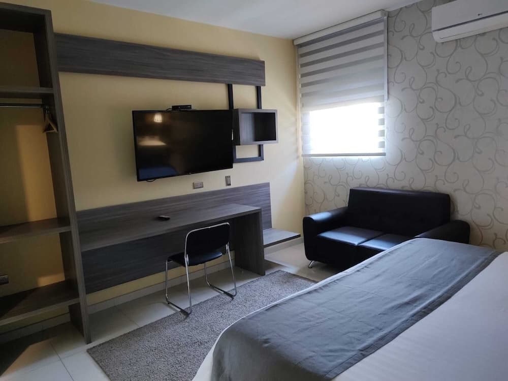 Hotel American Visa Cali