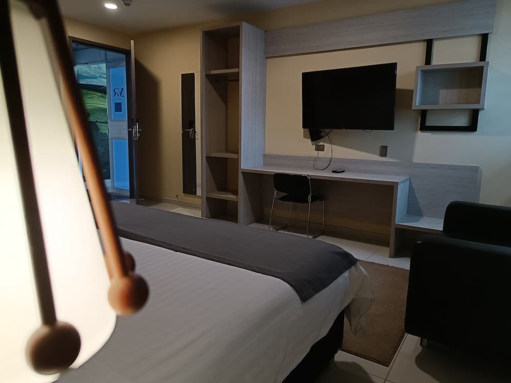 Hotel American Visa Cali