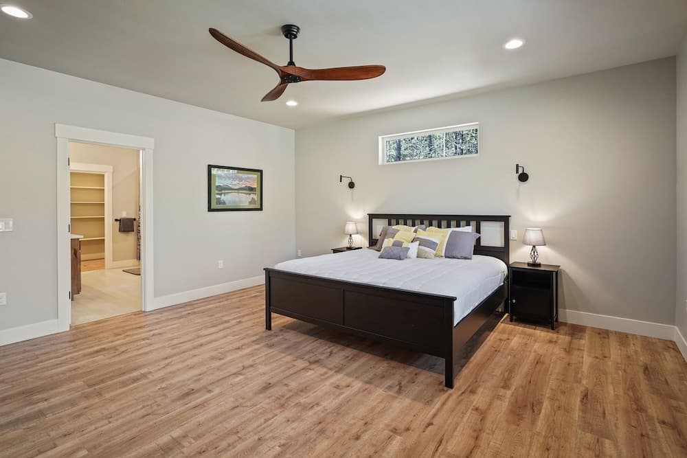 110 Crane 5 Bedroom Home by RedAwning