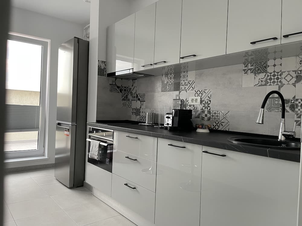 Unique Penthouse Lakeview W19