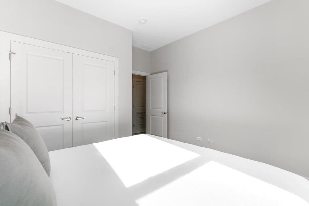 Upscale 3BR Apt with Parking in Ashland