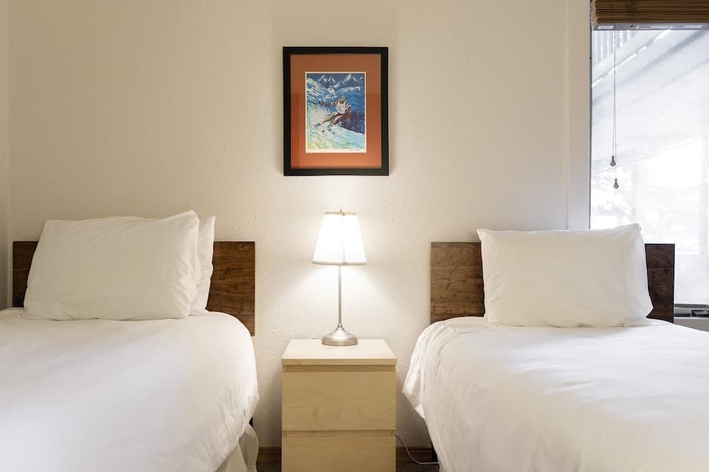 Snow Flower 131 2 Bedroom Condo by RedAwning