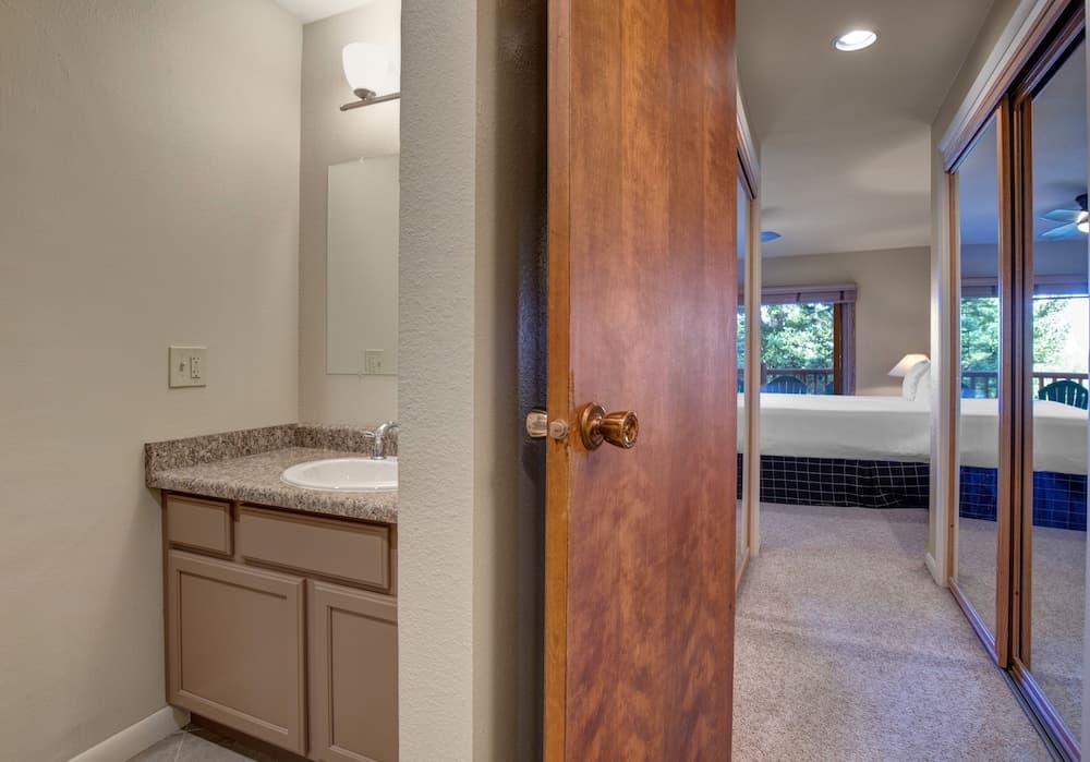 Snow Flower 028 3 Bedroom Condo by RedAwning