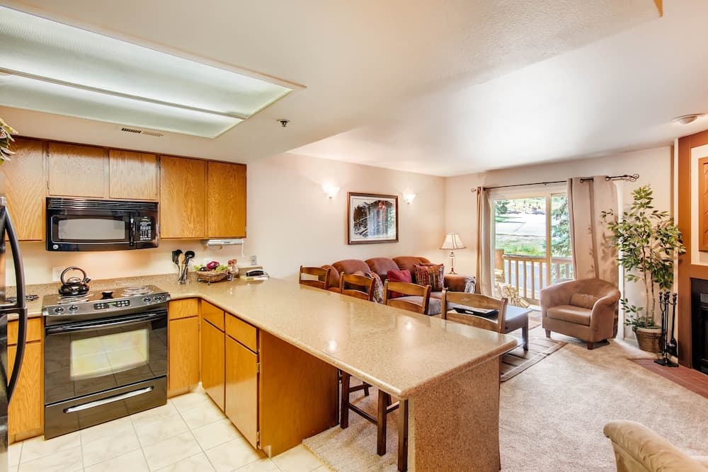 Powder Pointe 201a 1 Bedroom Condo by RedAwning