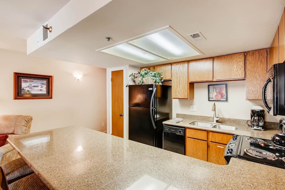 Powder Pointe 201a 1 Bedroom Condo by RedAwning