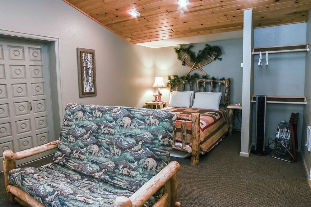 Fawn Valley Inn Studios by Rocky Mountain Resorts